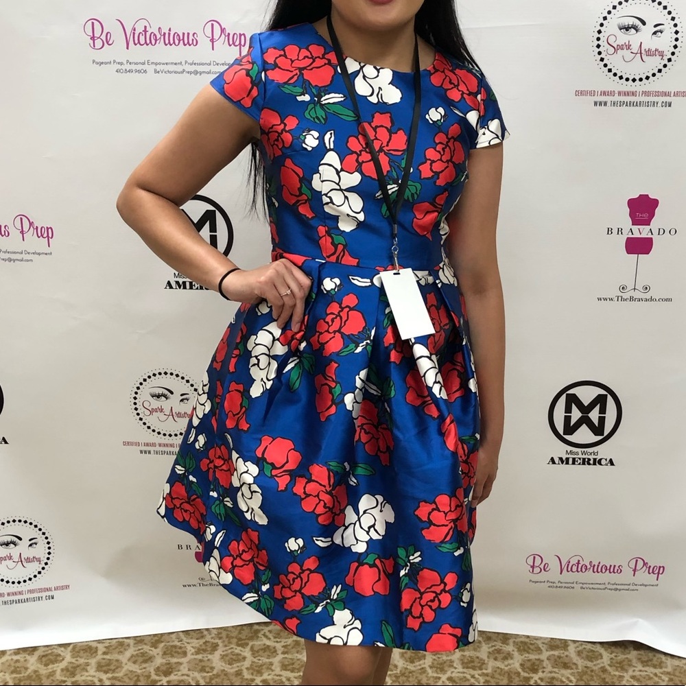 🔥Host Pick🔥 Red White & Blue Floral Graduation Church Dress